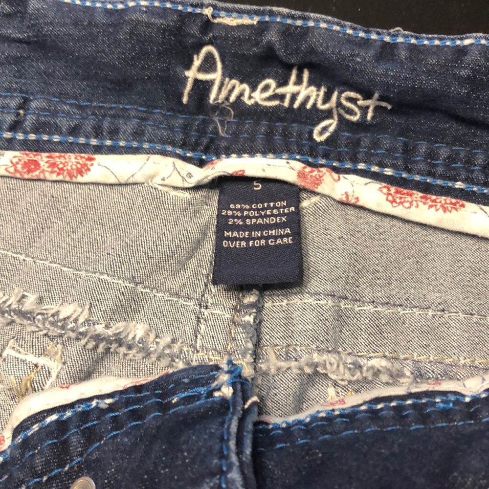 Amethyst Capri - Picture 5 of 7